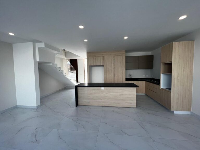 Venta Casas Capital Sur Coto Dublin Saint Marie Inmobiliaria Amplios Espacios (1)