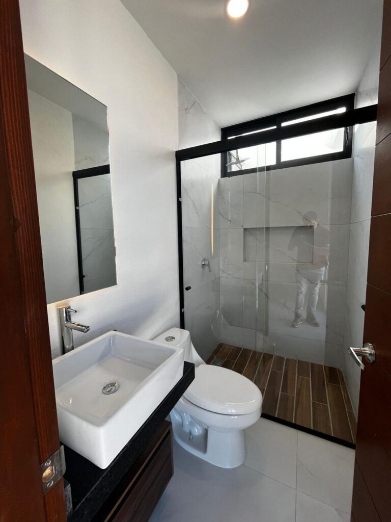 Venta Casas Capital Sur Coto Dublin Saint Marie Inmobiliaria Baño (2)