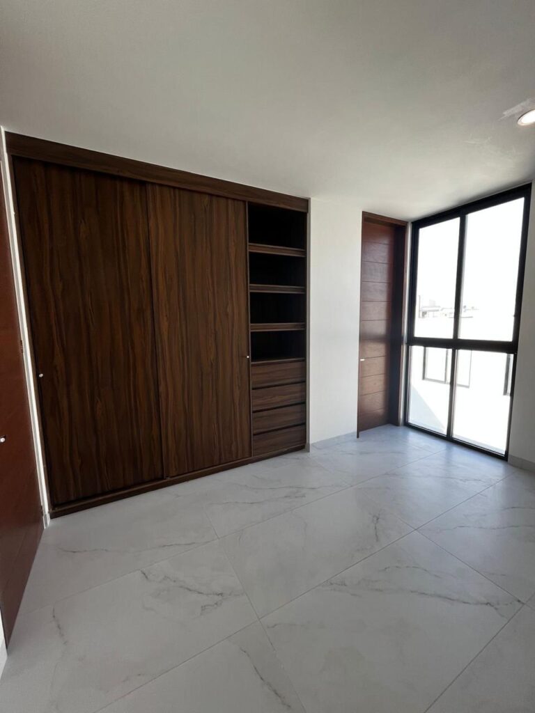 Venta Casas Capital Sur Coto Dublin Saint Marie Inmobiliaria Carpintería