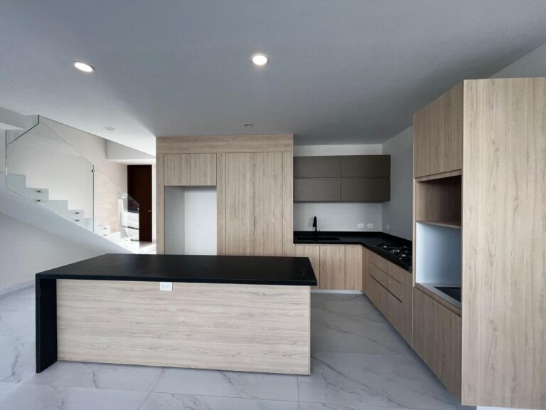 Venta Casas Capital Sur Coto Dublin Saint Marie Inmobiliaria Cocina 2