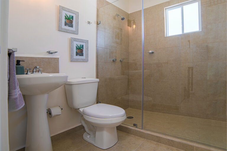sendas-residencial-san-miguel-ampliada-baño-completo