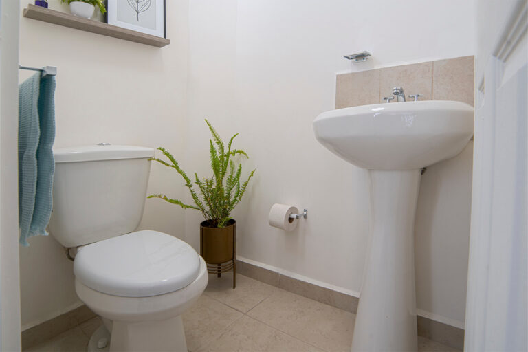 sendas-residencial-san-miguel-ampliada-medio-baño